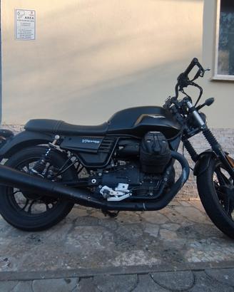 moto Guzzi v7iii stone