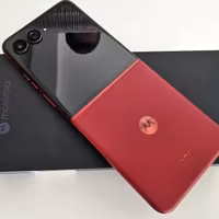 Motorola Razr 60 Ultra 16/512gb Rio Red nuovo