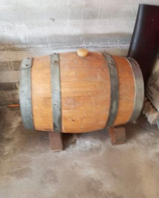 Botte in rovere con vino cotto