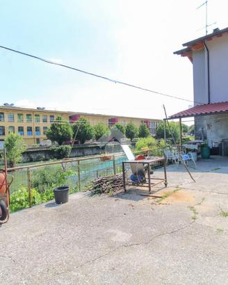 2 LOCALI A VILLANUOVA SUL CLISI