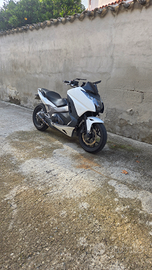 Honda integra 750 2016