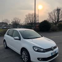 Golf 6 2011 1.6 gpl/benzina
