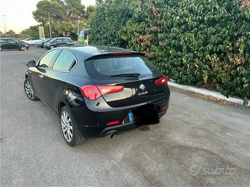 Alfa Romeo giulietta 1.6 jtdm-2 105 cv
