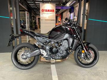 YAMAHA MT-09 .