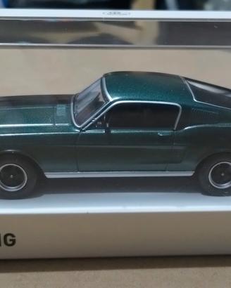 Serie TV  Ford Mustang Fastback del 1968.
