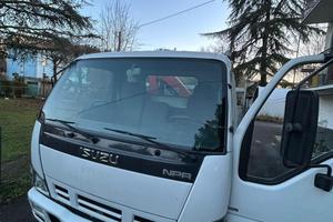ISUZU 2008 3.5 t 152000 km