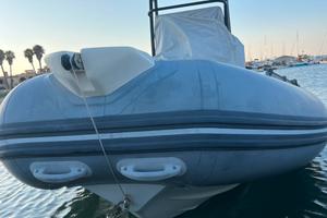 Gommone cappelli tempest 560