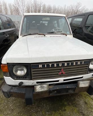 Mitsubishi Pajero 1988 PER RICAMBI
