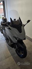 Tmax 560