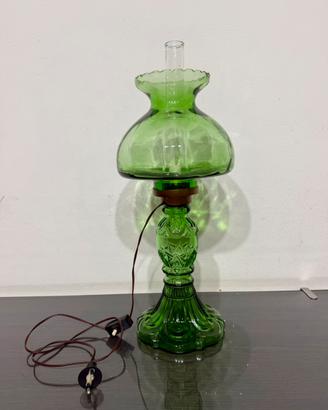 Lampada da tavolo vintage in vetro verde