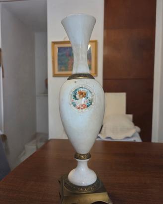 Elegante Vaso Ottocentesco in marmo su base ottone