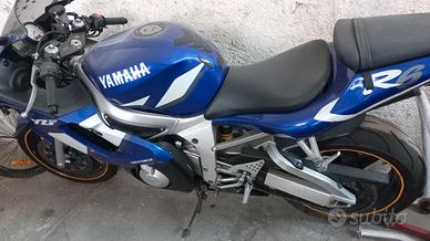Yamaha R6