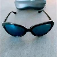 Vogue. Occhiali  da sole Donna