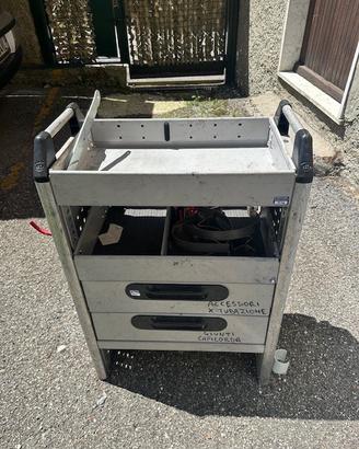 Scaffali furgone per elettricista idraulico