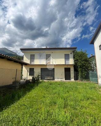 CASA INDIPENDENTE A COLLERETTO CASTELNUOVO