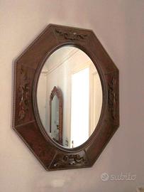 Specchio ottagonale in legno intarsiato