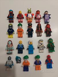 Vari personaggi Lego
