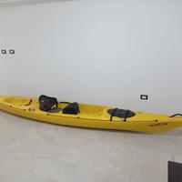 Kayak   Dag mid way   sit on top