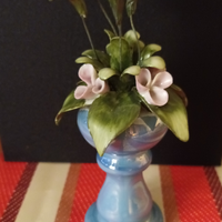Vaso con fiori ceramica Capodimonte