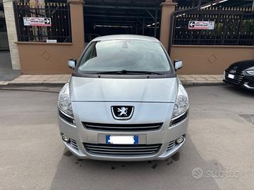 Peugeot 5008 1.6 HDi 112CV Allure
