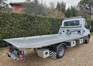 Nuovo Carro Attrezzi IVECO DAILY 35C14 2018 Euro6
