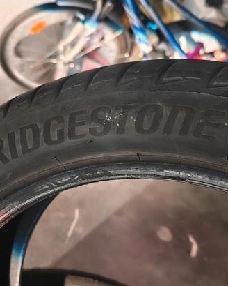 3 gomme bridgestone estive con pochi km effettivi
