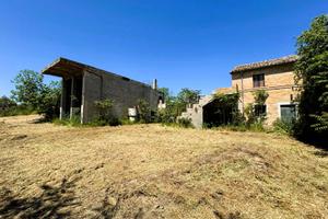 Casa Colonica con Terreno - Porto San Giorgio