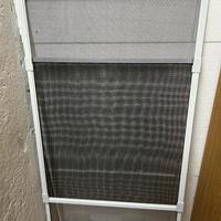 Zanzariera per finestra scorrevole estensibile