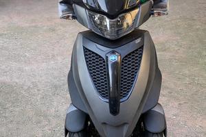Piaggio MP3 300