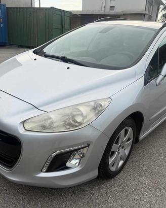 PEUGEOT 308 1.6 8V e-HDi 112CV Stop&Start roboti