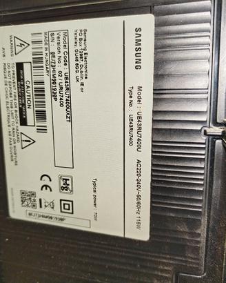 TV led Samsung 43' LCD rotto UE43RU7400U