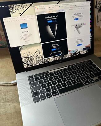 MacBook Pro 2,6 GHz 16" Intel Core i7 6 core 2019