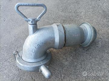 Curva idrante a baionetta