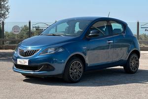 Lancia Ypsilon 1.0 FireFly 5 porte S&S Hybrid Albe