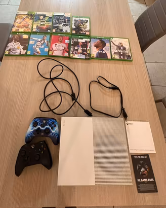 Xbox One S 500GB + 2 Controller + 10 giochi