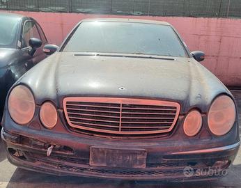 Ricambi Mercedes Classe E W211 2005 270CDI 647961