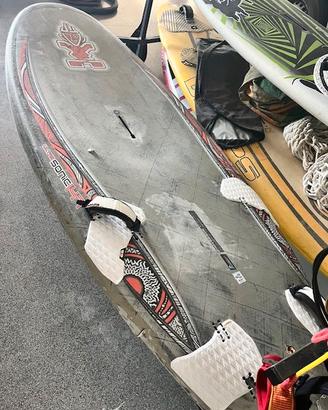 varia attrezzartura da surf, anche separatamente