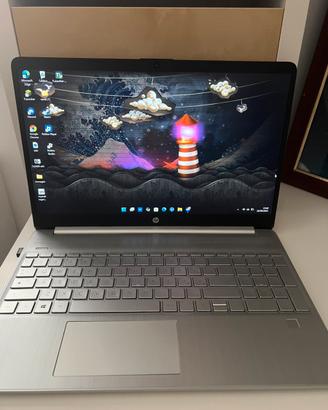 HP 15s con Ryzen 7, SSD 512GB, 8GB RAM