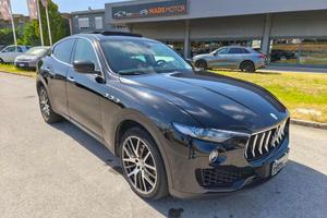 MASERATI Levante V6 Diesel 275 CV AWD