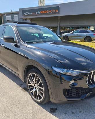 MASERATI Levante V6 Diesel 275 CV AWD