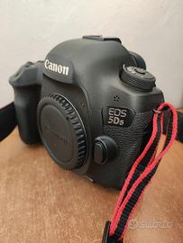 Canon EOS 5ds.