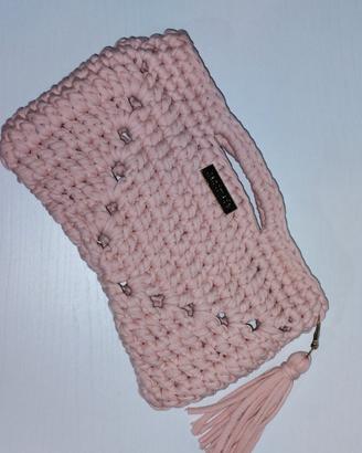 borsetta rosa in fettuccia 