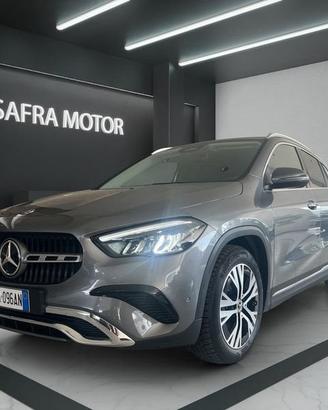 Mercedes-Benz GLA 200 d Automatic Progressive...