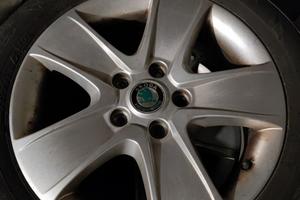 Cerchi in lega da 15" orginali Skoda