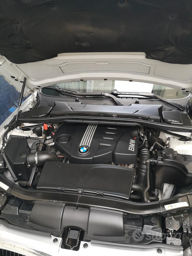 BMW 320D 2009 photo 4