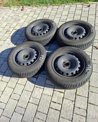 4 Ruote complete misura 185-65-R15  € 200