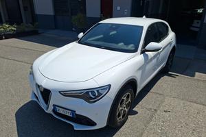 Alfa Romeo Stelvio 2.2 Turbodiesel 190 CV AT8 Q4 B