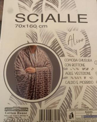Scialle caldo e comodo