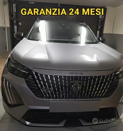 PEUGEOT 2008 GT EAT8