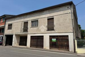 MULTILOCALE A OPPEANO